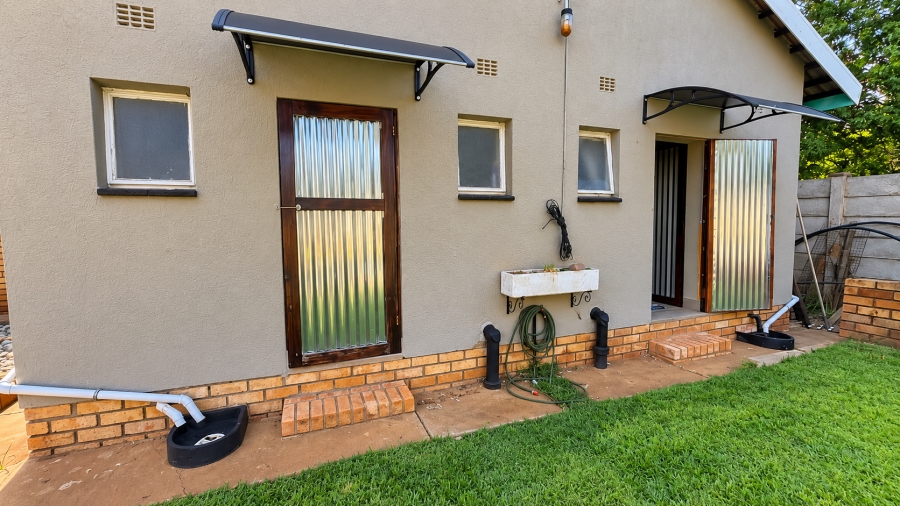 3 Bedroom Property for Sale in Flamwood North West